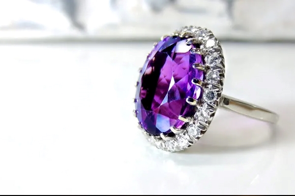 jewelry photography - find a spot where there is natural lighting