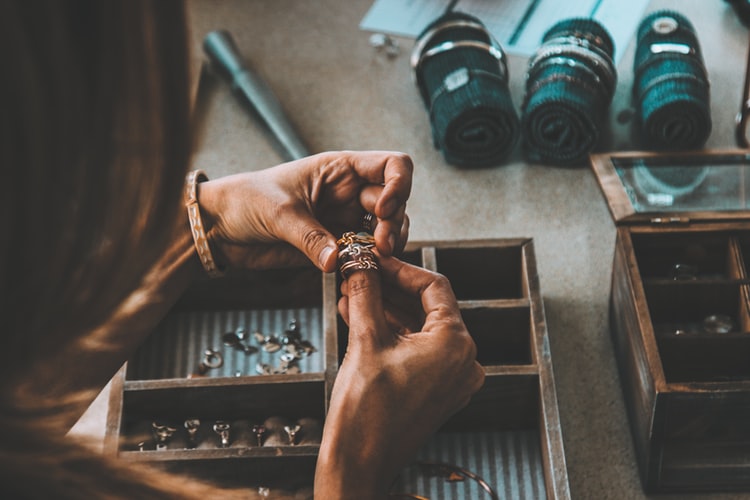 Ring photography for beginners - clean your jewelry before photoshoot