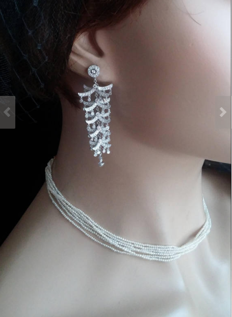 what's the best way to photograph jewelry - advantages of using mannequins