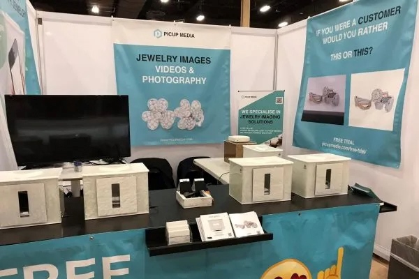 picup media gemlightbox JCK 2018