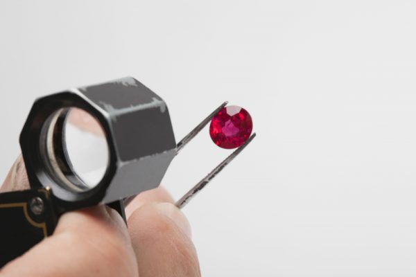 How to photograph rubies