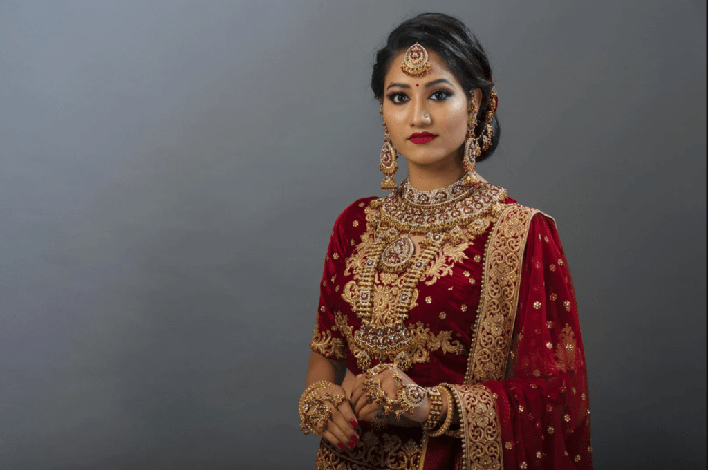 story-styling pieces - jewelry trends 2025