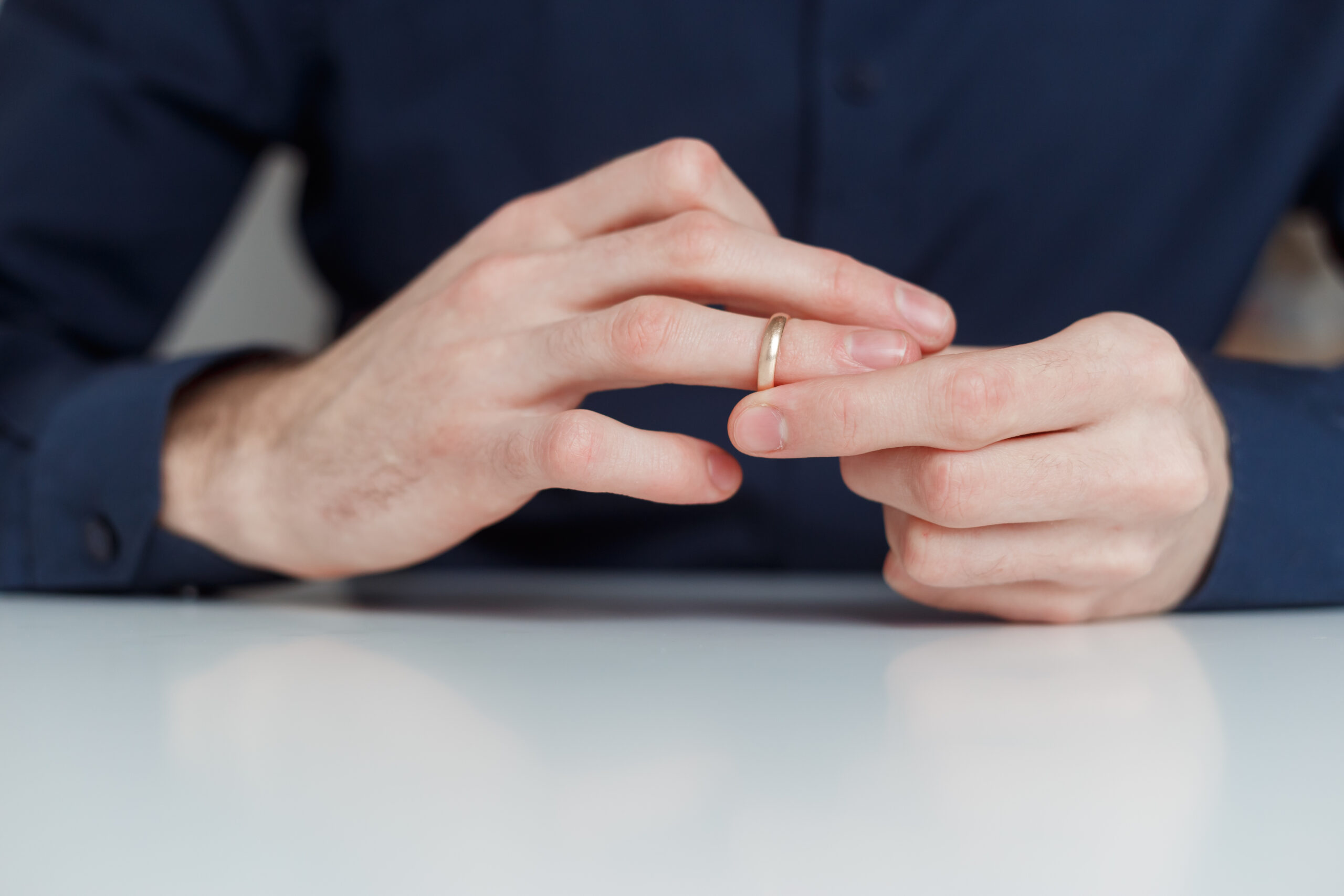 Engagement Rings for Men: Traditions are Changing