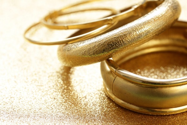 jewelry sales trends - rising demand for gold
