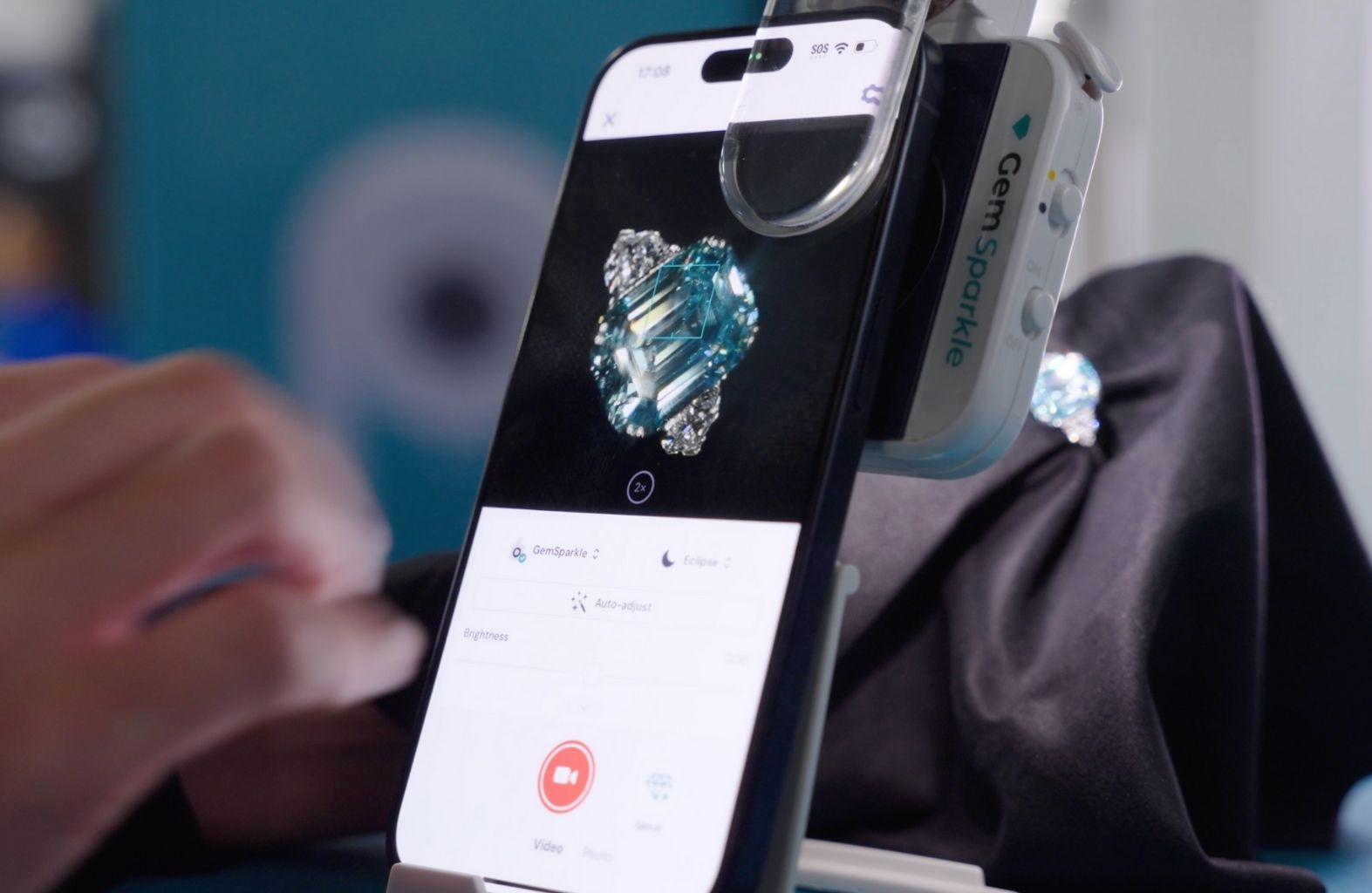 Why Your Jewelry Doesn’t Sparkle on Instagram (How to Fix)