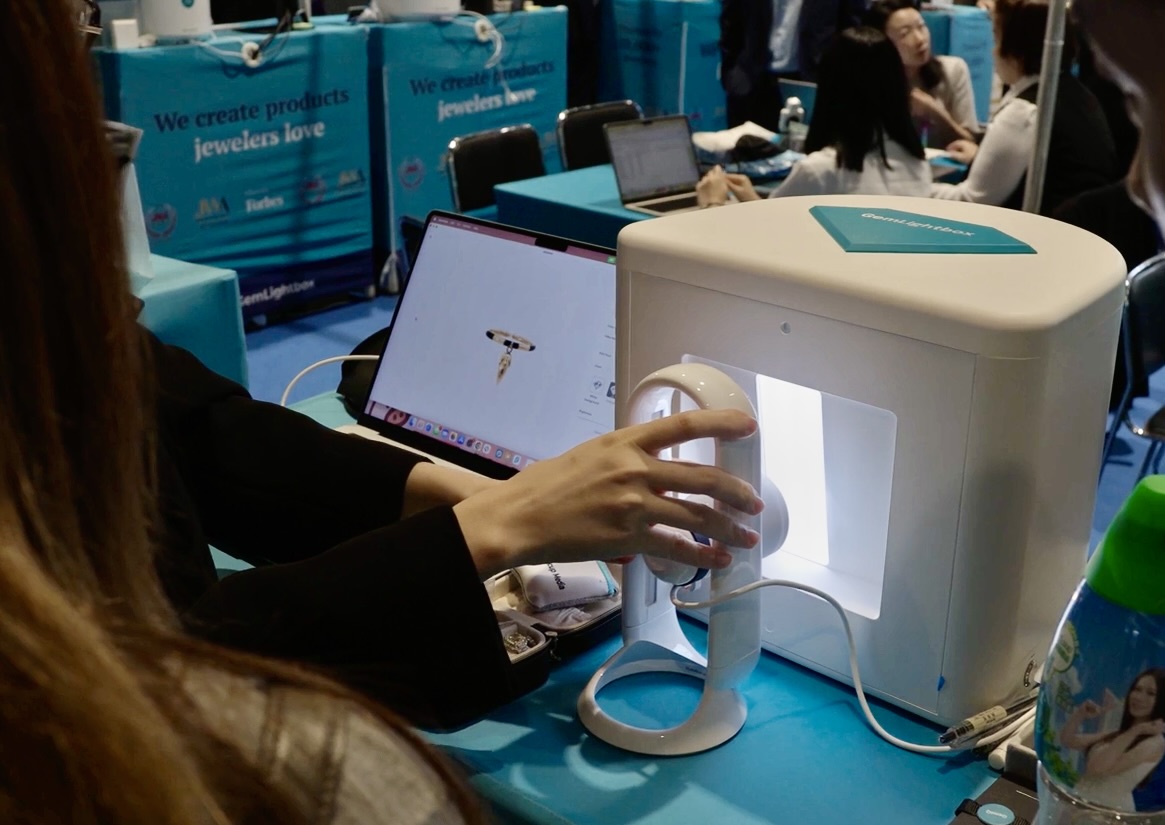 Jewelry Photos That Sell: Your 2026 Quick Start Guide